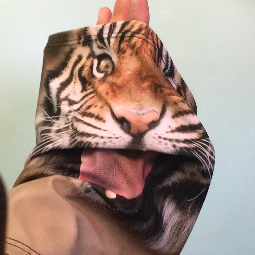Tiger neck warmer - Picture 2 of 4